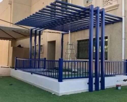 مظلات معدنية